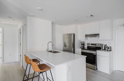 Little Ranches Apartment | Blueground | Hollywood, pool & w/d, nr beach