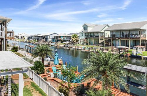 City-by-the Sea House | Bon Bini