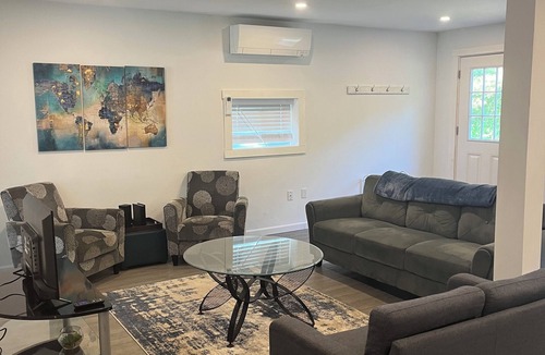 South China Apartment | Bottom floor apartment in Duplex - long term tenant upstairs