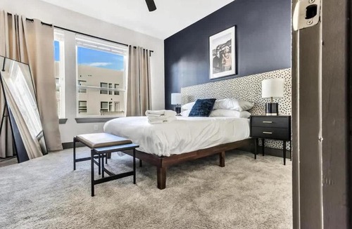 Richardson Apartment | Boulevard Stays Dashing 1BR Suite Pool Parking Gym H