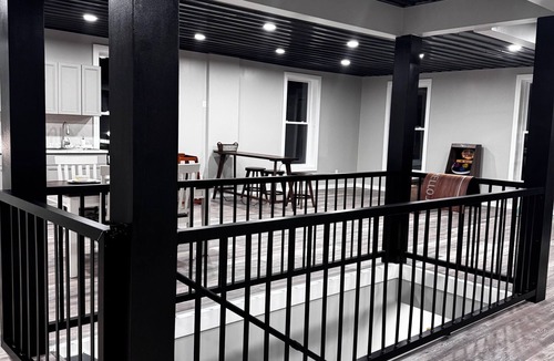 Kane Apartment | BRAND NEW, SPACIOUS, FUN - The Wolves Den on Fraley