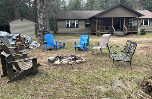 Brantingham Cabin | Brantingham Lake cabin with waterfront access