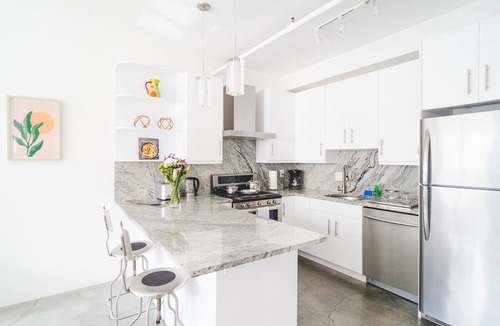 Downtown Boston Condo | Bright & Spacious Loft Steps to the Freedom Trail