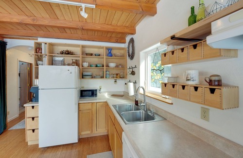 Diamond Ridge House | Bring Your Pets! Secluded Homer Escape w/Deck