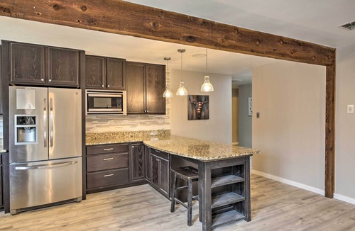 Garland House | Broken Bow Home w/Private Pool & Arcade Games!