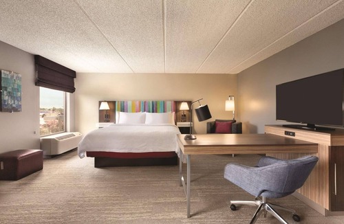 US 290 Hotel | Brookhollow Accommodation near Local Restaurants | Pets Allowed | Free Parking