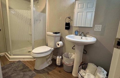 Gilmer Apartment | Buckeye Retreat