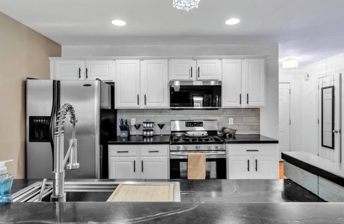 Blasdell House | Buffalo House on Brompton, Steps to New Highmark Stadium! Bills Fan Fantasy!