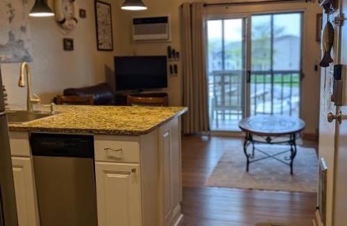 Oak Harbor Apartment | C & D Restawhile
