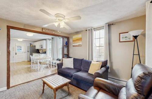Old Orchard Beach House | Cabin at the Beach