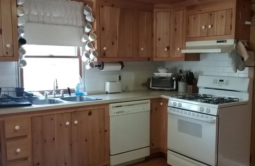 Weld Cabin | Cabin in hiking heaven with access to beautiful Webb Lake - the Western Mtns