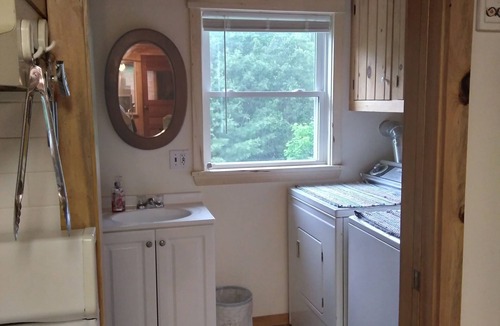 Weld Cabin | Cabin in hiking heaven with access to beautiful Webb Lake - the Western Mtns