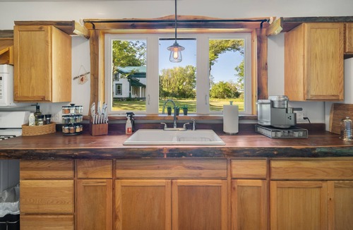 Burdett Cabin | Cabin In the Finger Lakes near the Seneca Lake Wine Trail and Watkins Glen