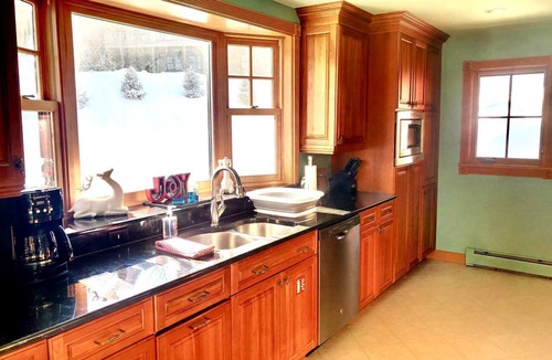 Bethlehem Cabin | Cabin near Ski Resort Perfect for a New Hampshire Vacation