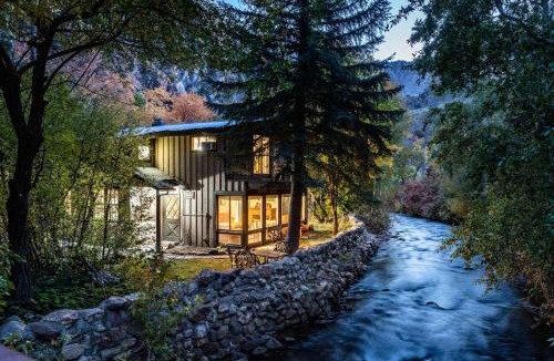 Snowbird House | Cabin on Big Cottonwood River