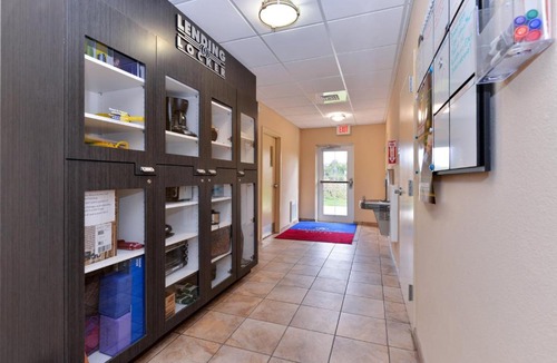 Big Flats Airport Hotel | Candlewood Suites Elmira Horseheads by IHG