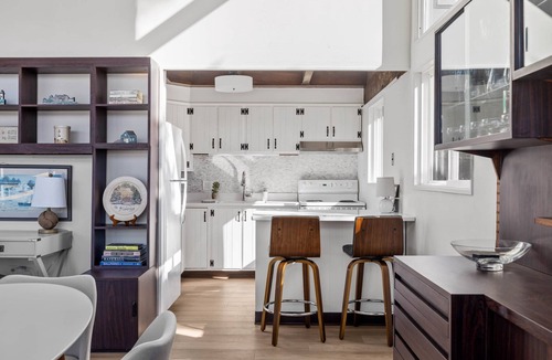 Cape Porpoise House | Cape Porpoise Harbor's Edge Cottage with Pier