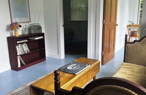 Brooksville Cottage | Cape Rosier Cozy Guesthouse
