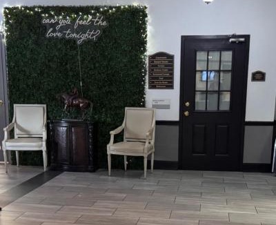 Leesburg Hotel | Carradoc Hall Hotel & Conference Center by The Red Collection