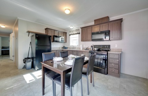 Cassopolis Cabin | Cassopolis Cabin w/On-Site Fishing Pier!
