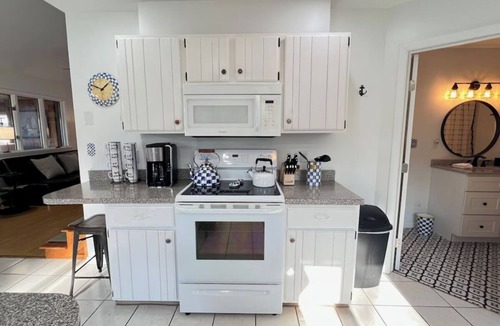 Town of Ledyard House | Cayuga Lake Living with Sunsets in the Village
