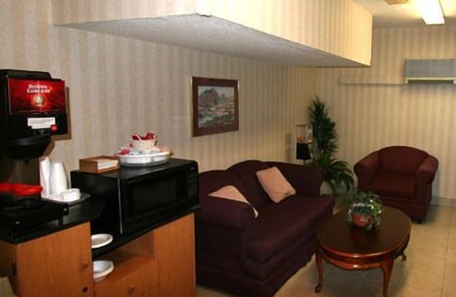 Tonawanda Hotel | CenterWay Hotel Buffalo North Near University
