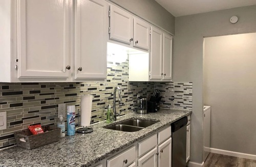 Frisco House | Central Frisco-Full renovated cozy&nice half duplex 3bed|2bath free wifi&parking