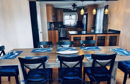 Cheektowaga Apartment | *Central location*Clean*Parking*2BDRM*A/C