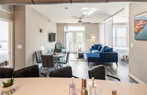 Legacy Park Apartment | Charming 1,100 sq ft apartment near to The Shops at Legacy