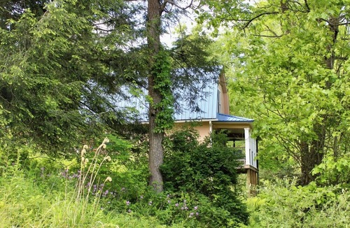 Widnoon House | Charming 1920s Hillside Home Overlooking Valley and Rails-To-Trails