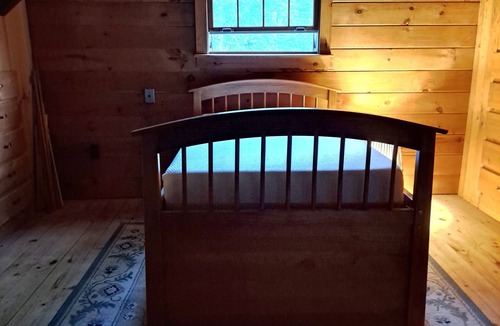 North Monmouth Cabin | Charming 2-bedroom cabin in lovely Monmouth