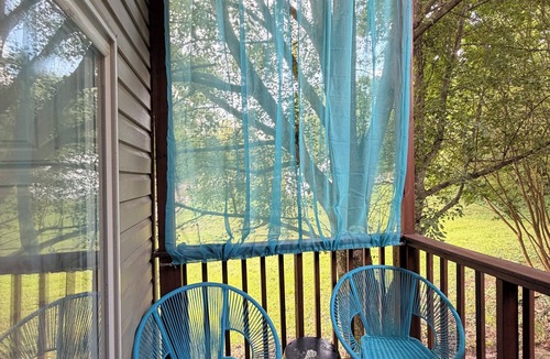 Knoxville House | Charming 2-bedroom house in marvelous Knoxville