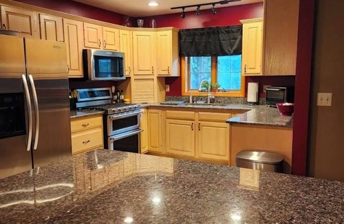 Gansevoort House | Charming 3-bedroom home close to TRACK, SPAC, ADK'S