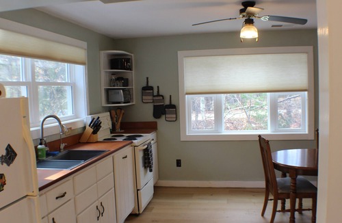 Kimball Lake Shores House | Charming 3-bedroom house with AC, WiFi, Sauna and Hot tub in fabulous Fryeburg