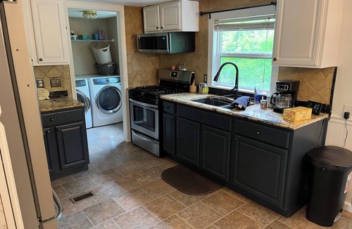 Town of Reading House | Charming 3bedroom house with AC, WiFi, fenced backyard in Wonderful Watkins Glen
