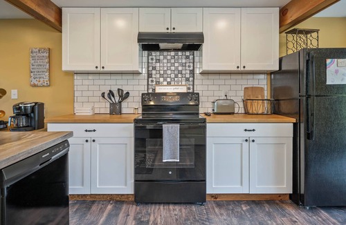 Beaver Dams House | Charming 4-bedroom house near Racetrack and Park in lovely Watkins Glen
