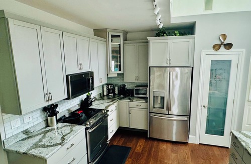 Brooklyn House | Charming and spacious 5 bedroom lake house packed with activities!