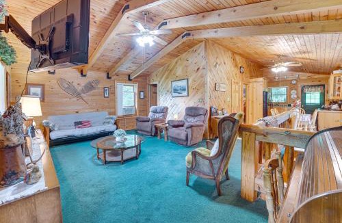 Austin House | Charming Austin Cabin on 96 Acres of Land!