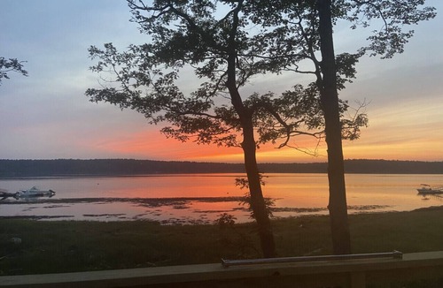 Boothbay House | Charming cottage on the beautiful Sheepscot River!