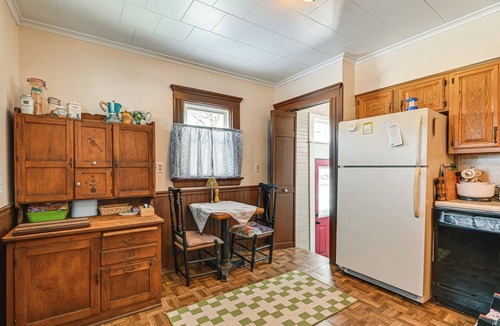Dansville House | Charming Family Home w/Seasonal Pool in Dansville