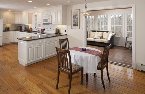 Minot House | Charming large 4-bedroom house in Scituate 1 mile from beach