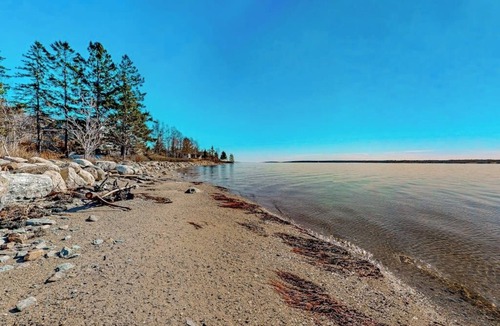 Trenton Cabin | Charming love shack with stunning seaside views and all the comforts of home