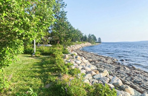 Trenton Cabin | Charming love shack with stunning seaside views and all the comforts of home
