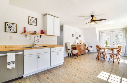 East Dixfield House | Charming Maine Retreat Near Skiing & ATV Park!