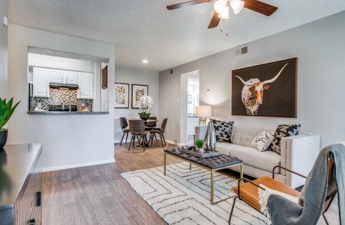 Dallas Apartment | Charming Pool Stay Peaceful MAJOR INTERNATIONAL SPORTING EVENT Getaway