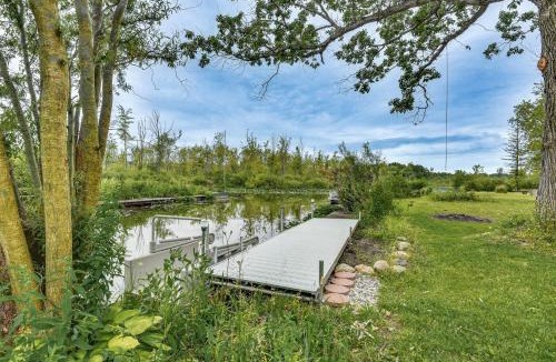 Reading House | Charming Reading Home w/Lake Views & Private Dock