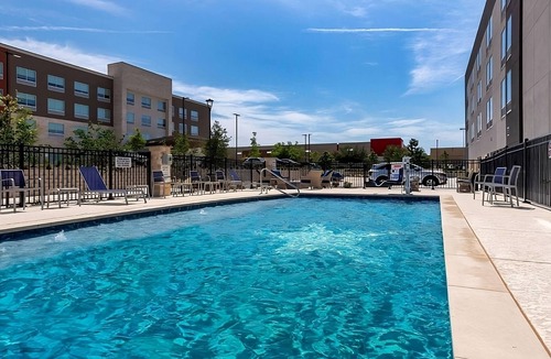 Pflugerville House | Charming Studio Ideal for Relaxation, Free Breakfast | Near Lake Pflugerville