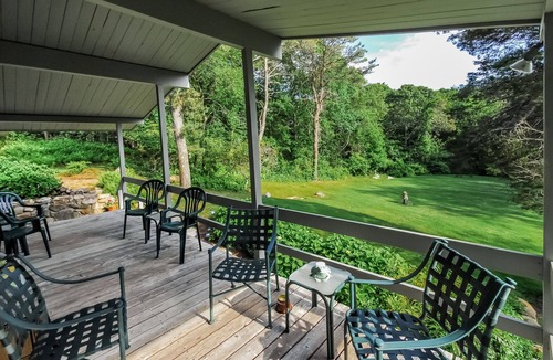 Matunuck House | "Chat's on the Rocks".Secluded Family Friendly Comfort