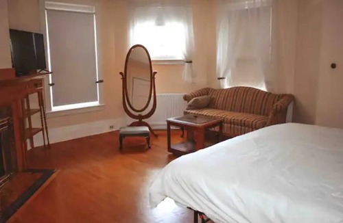 Lewiston House | Cheerful 7-Bedroom Home w/ Garage and Backyard