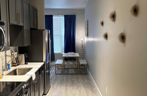 Cityplace Apartment | Chic apartment with WiFi, fitness room in welcoming Dallas